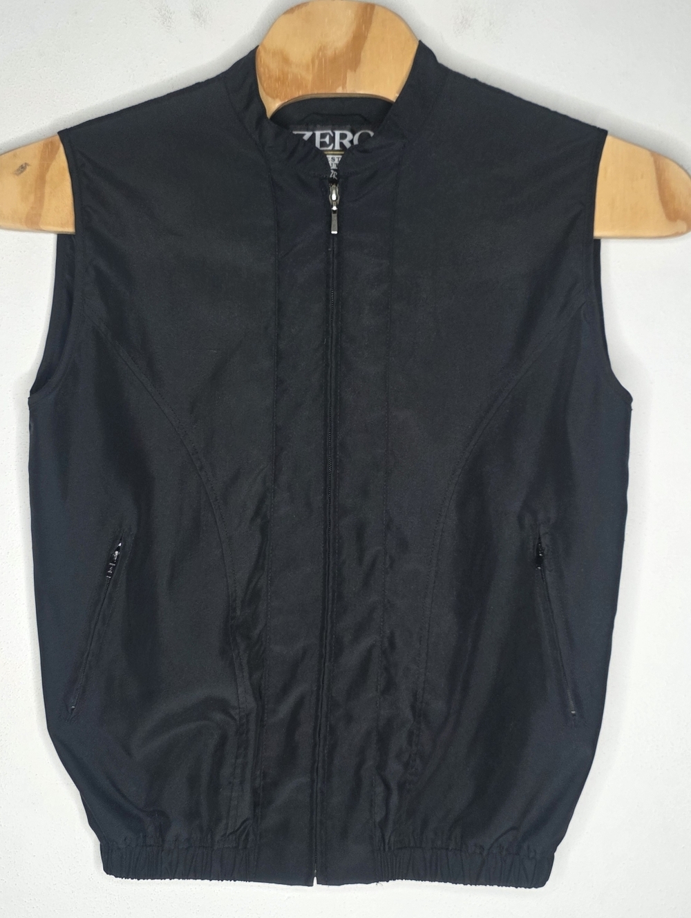 Zero Restriction Black Full Zip Vest Women's Medium M